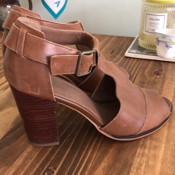 Nine West Tan Leather Block Heels - Picture 5 of 7